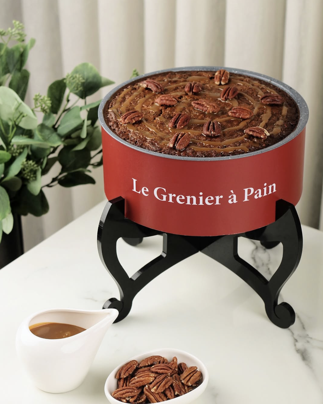 Le Grenier à Pain — Pecan Caramel Feature
